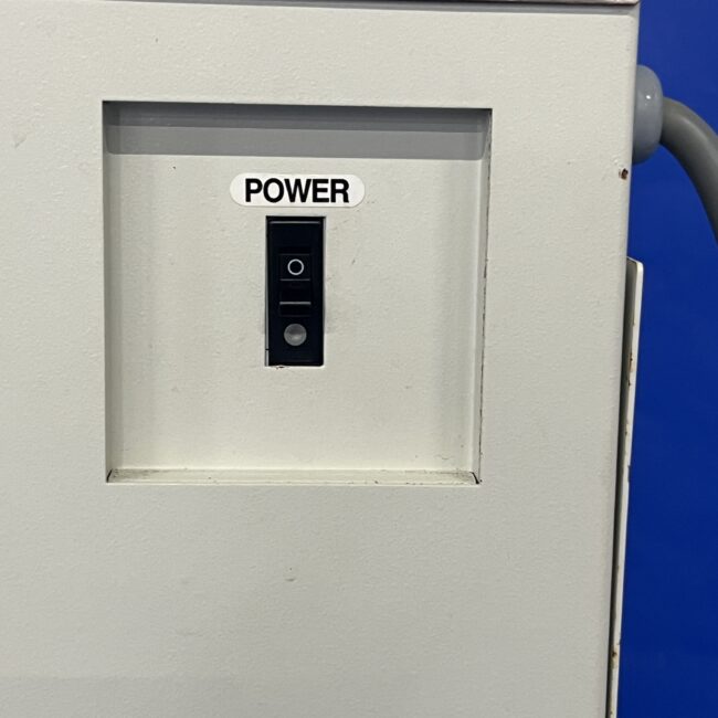 3877